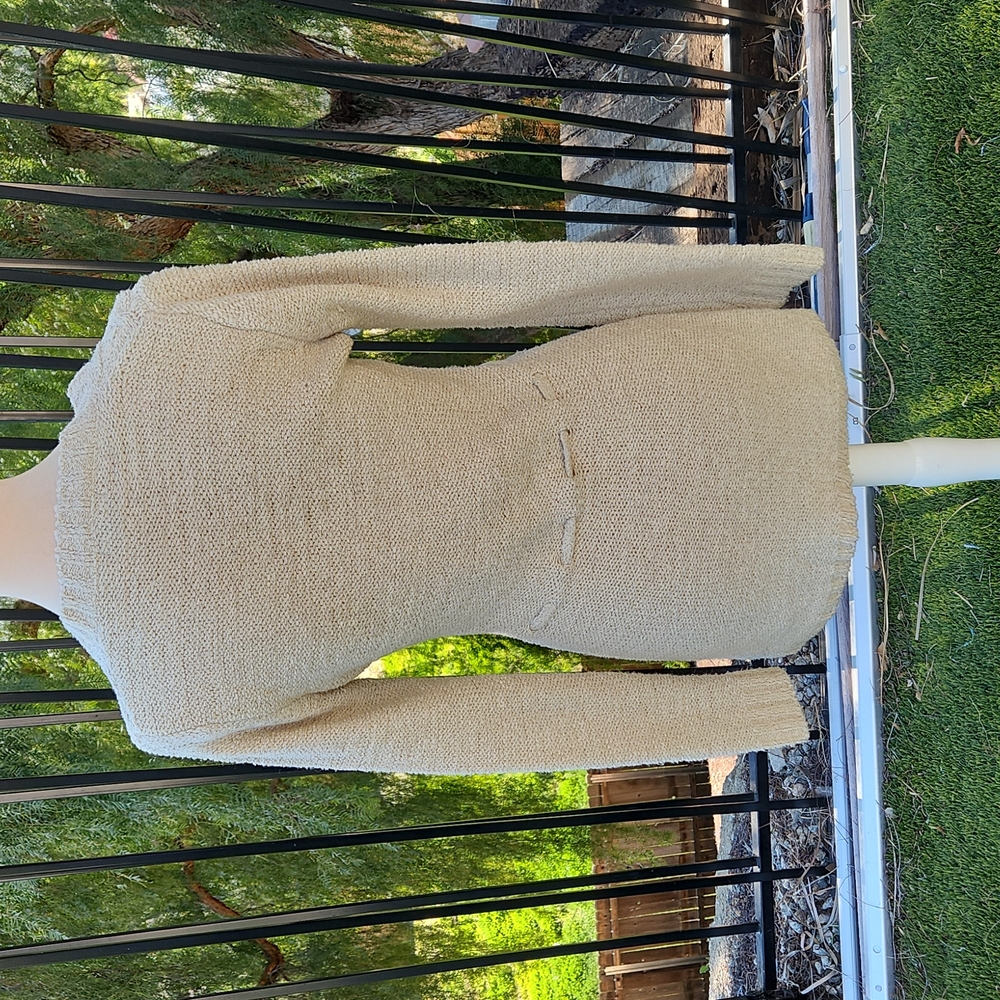 BCBGMAXAZRIA Sweater - Picture 4 of 8